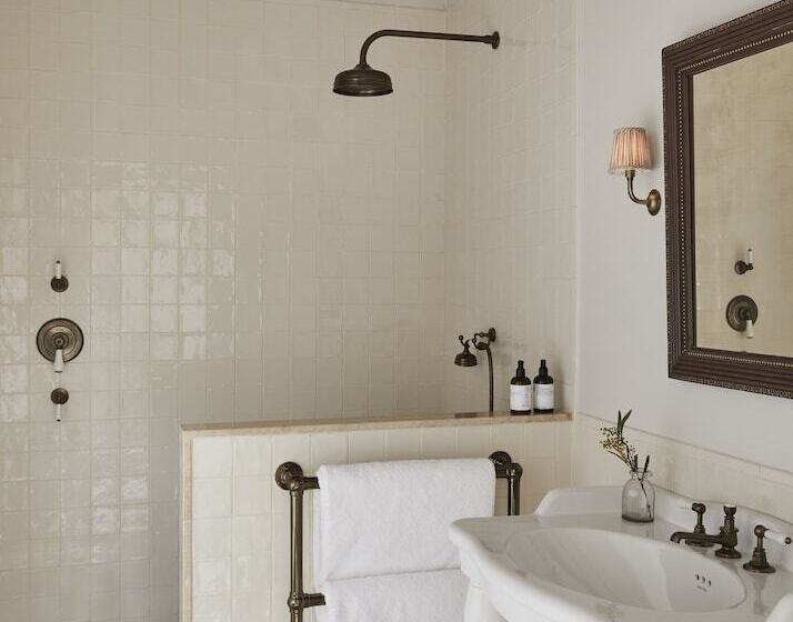 Hotel The Bradley Hare