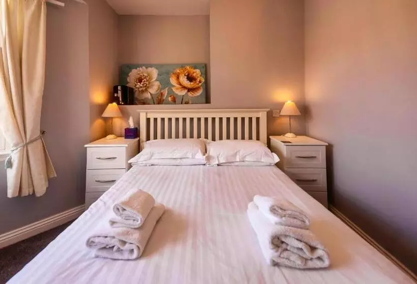 ホテル Three Coopers