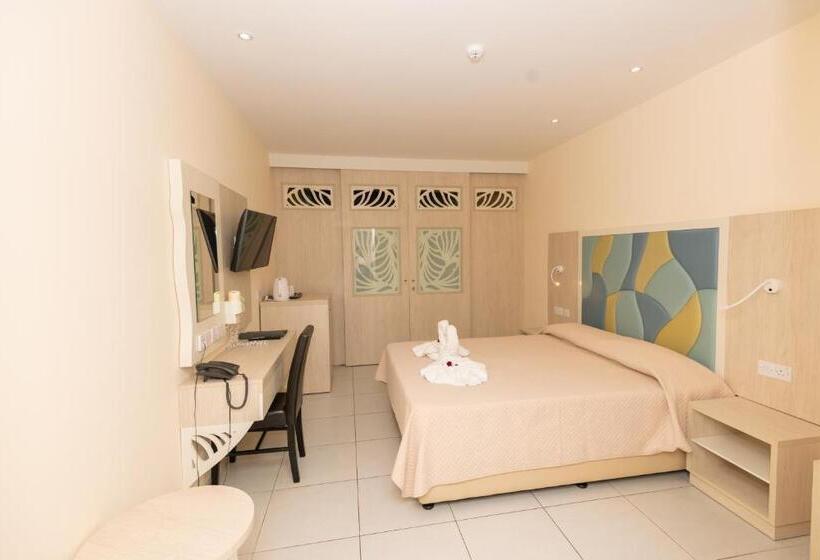 בית מלון כפרי Tofinis