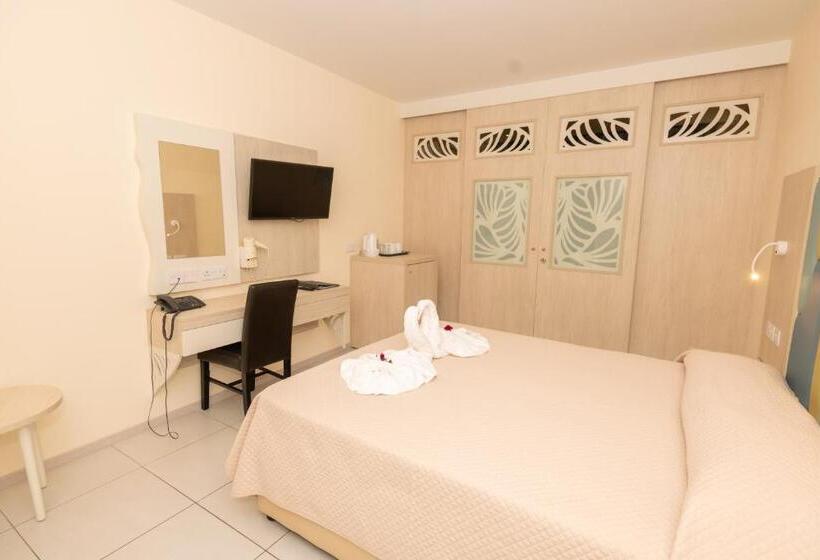 בית מלון כפרי Tofinis