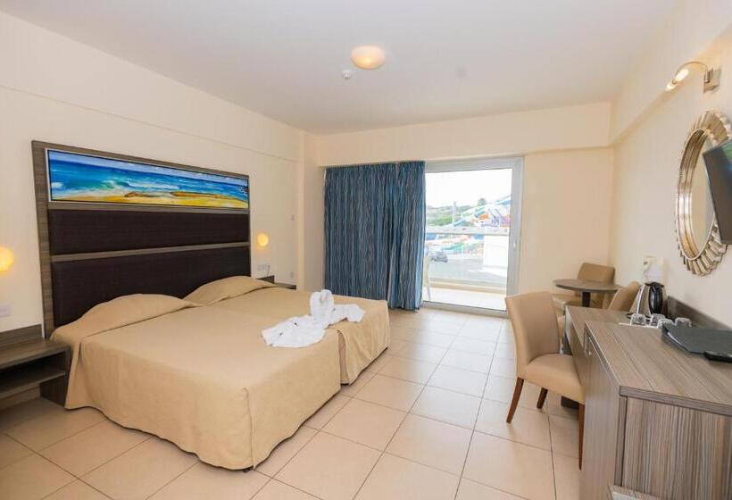 בית מלון כפרי Tofinis