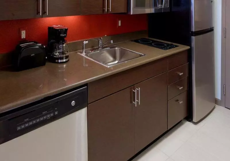 Отель Towneplace Suites By Marriott Springfield