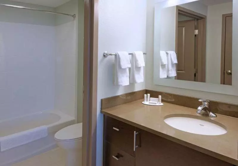 Отель Towneplace Suites By Marriott Springfield