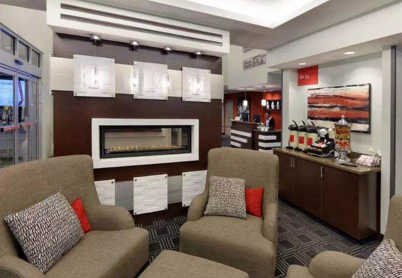 Отель Towneplace Suites By Marriott Springfield