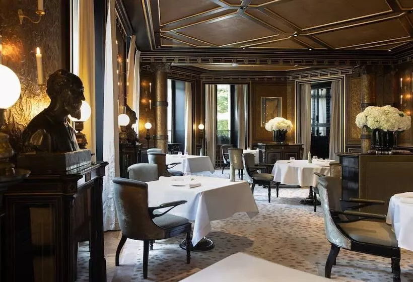 La Réserve Paris Hotel & Spa