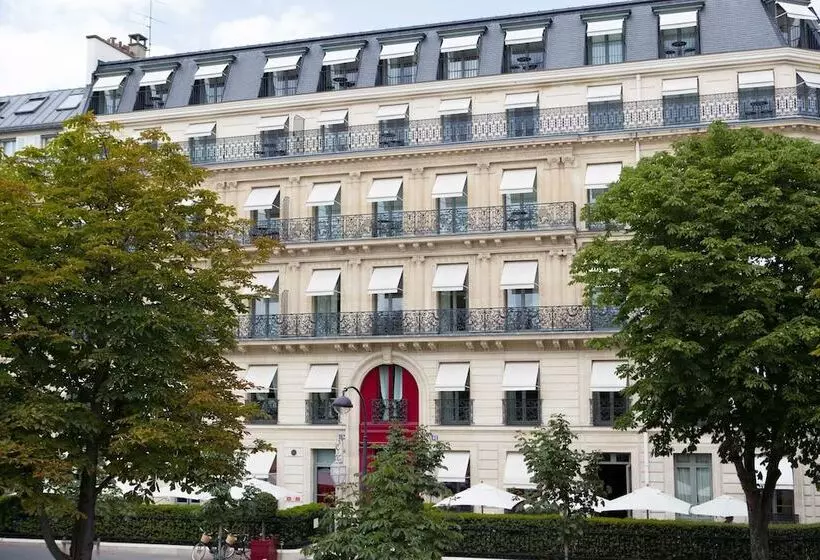 La Réserve Paris Hotel & Spa