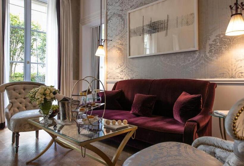 La Réserve Paris Hotel & Spa