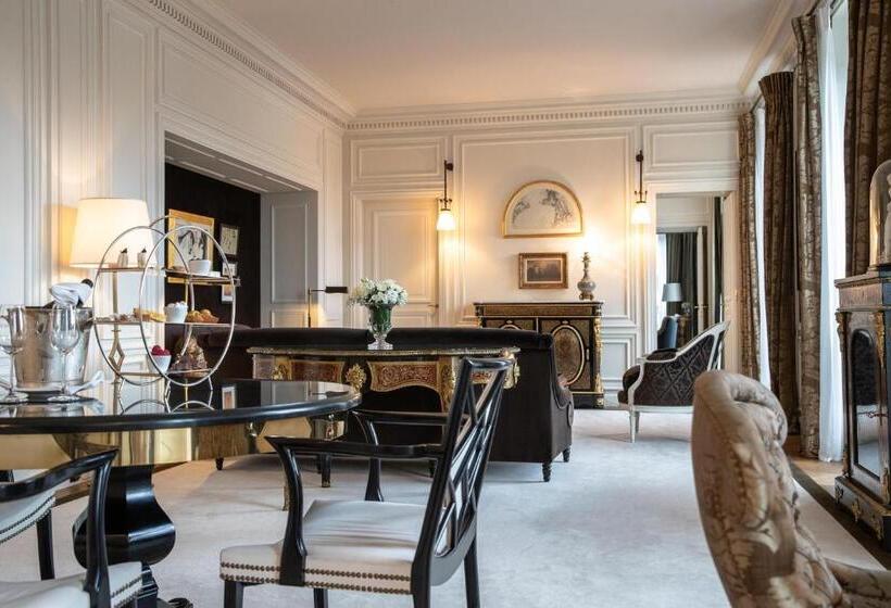 La Réserve Paris Hotel & Spa