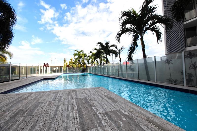 Lanai Riverside Apartments