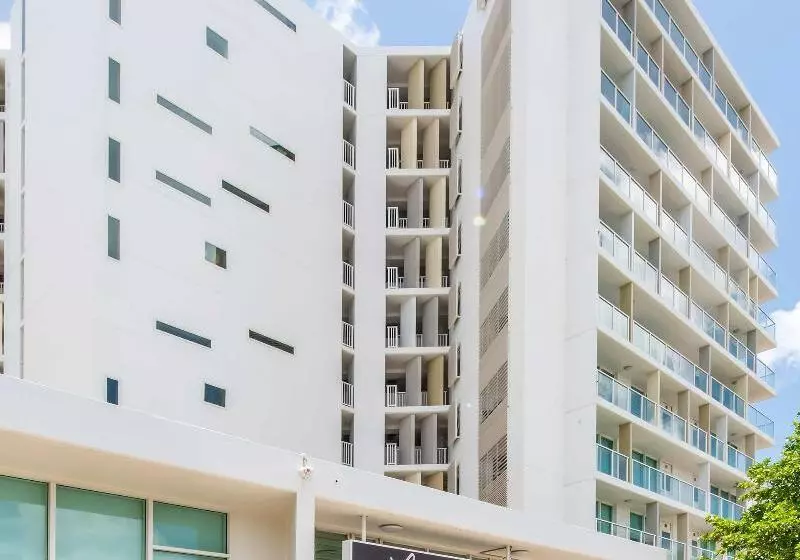 Lanai Riverside Apartments