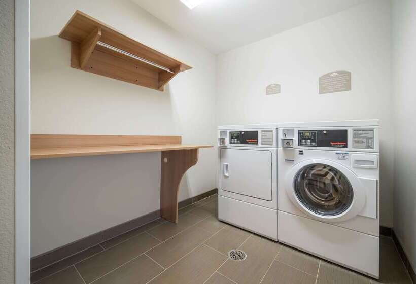 Microtel Inn & Suites By Wyndham Moorhead Fargo Area