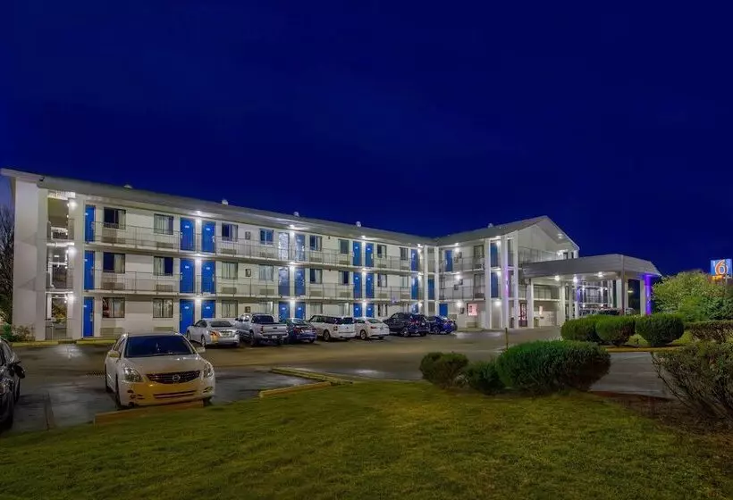 Motel 6 Jackson, Ms