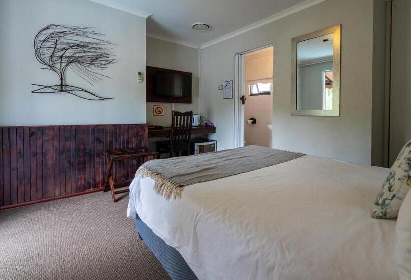 פנסיון Boma Lodge