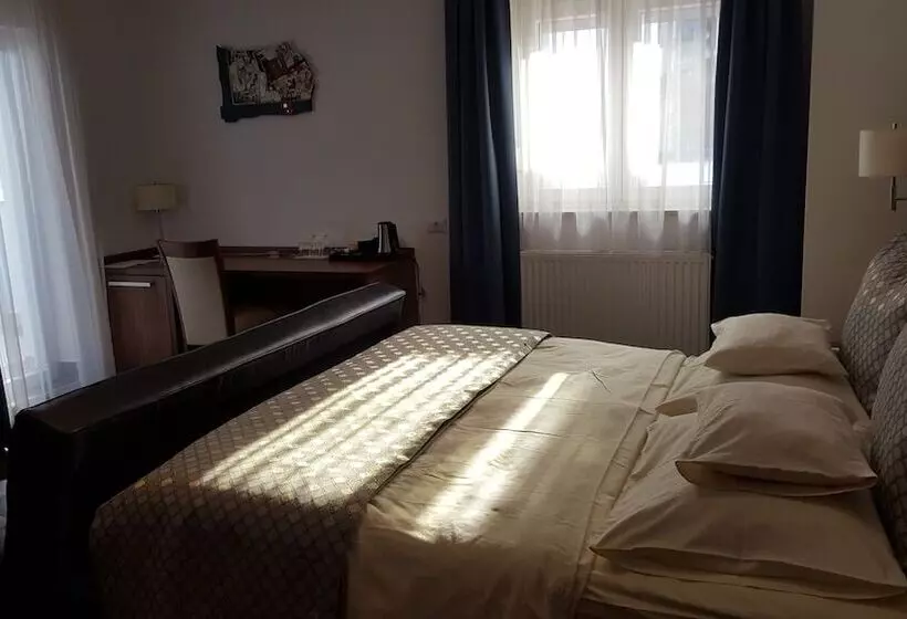 Pensão Residence Villa Karda