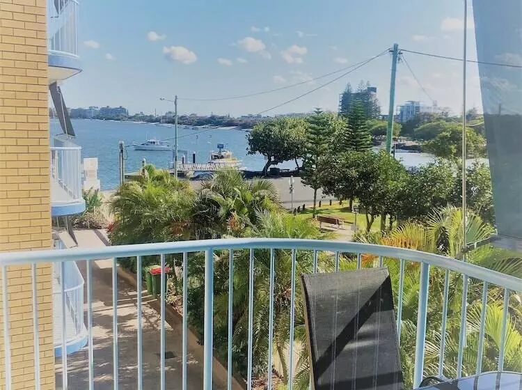 Tripcony Quays Apartments