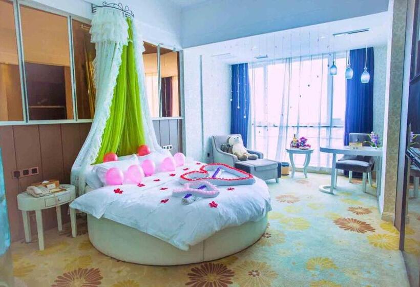 Vienna International Hotel Fuzhou Cangshan Longfu