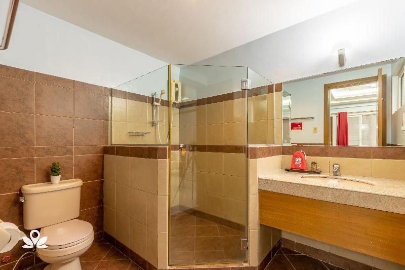 Hotell Alley 8 Makati