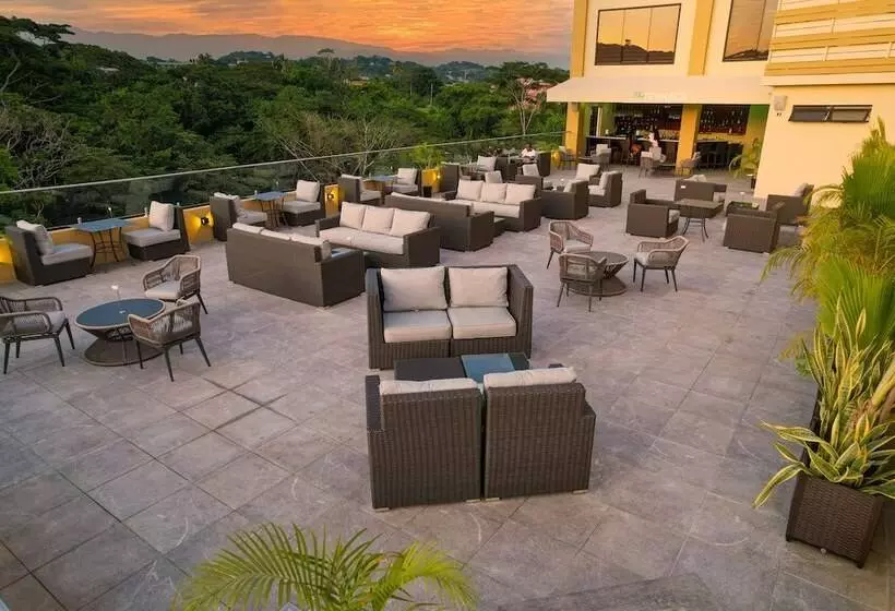 Hotelli Comfort Inn & Suites Tobago