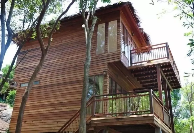 Amaresa Resort & Sky Bar   Experience Nature