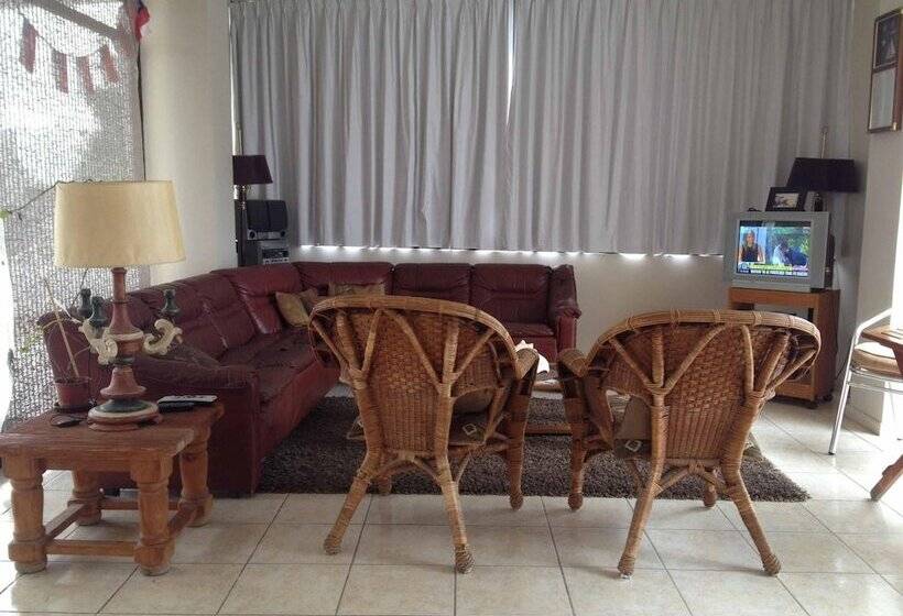 فندق Blanco Encalada