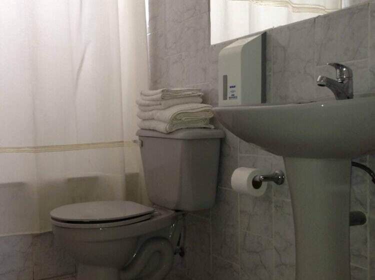 فندق Blanco Encalada