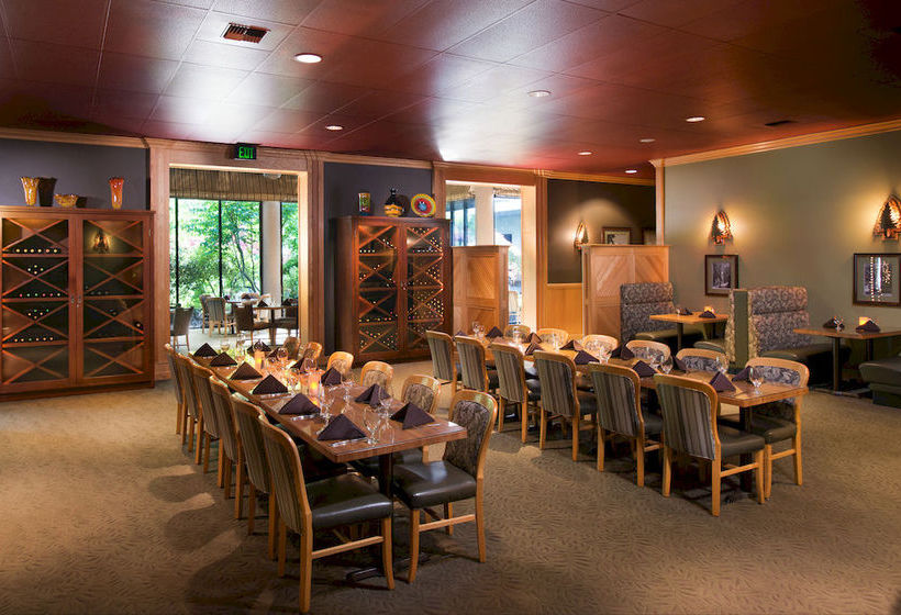 בית מלון כפרי Bonneville Hot Springs Resort