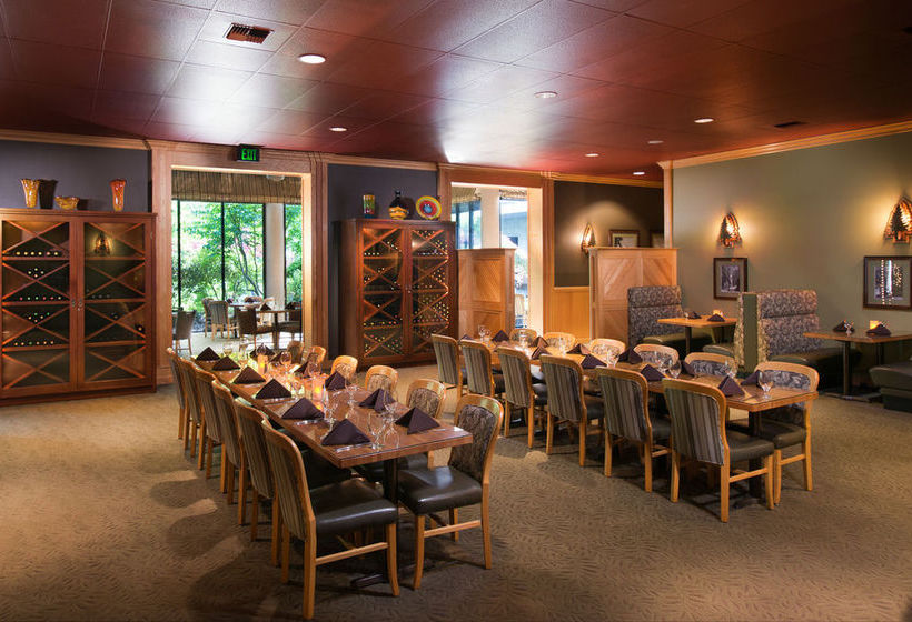 בית מלון כפרי Bonneville Hot Springs Resort