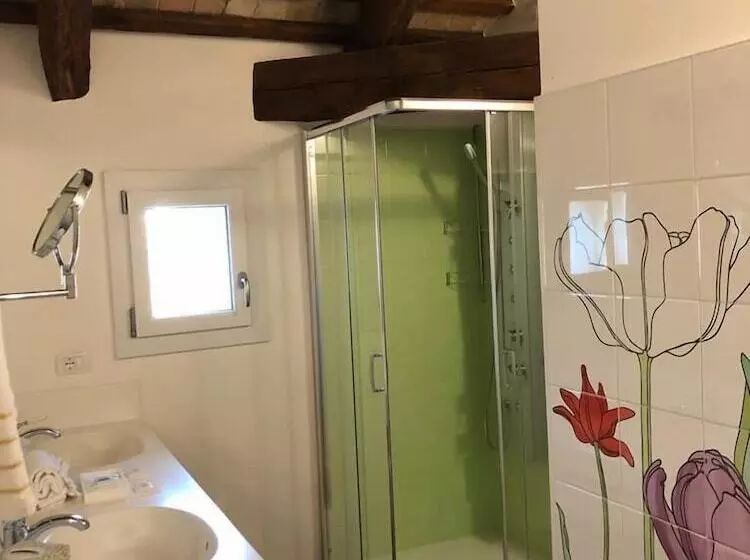 فندق Donna Lucia