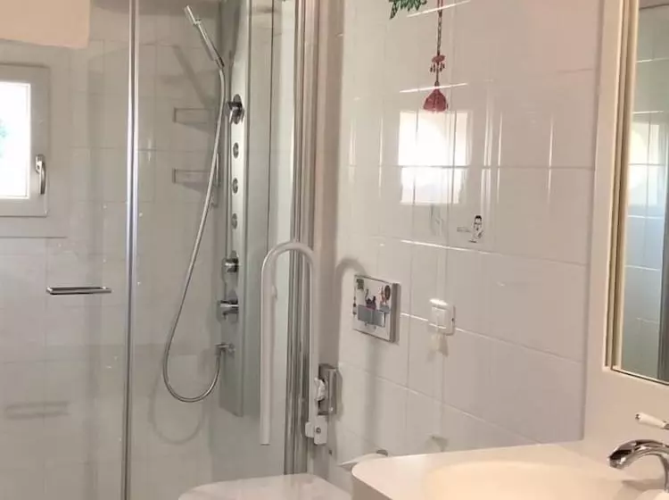 فندق Donna Lucia