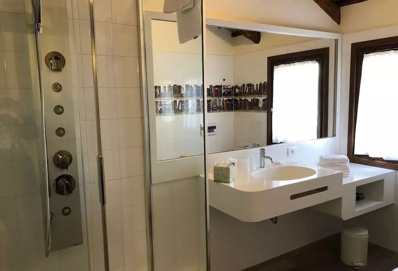 فندق Donna Lucia