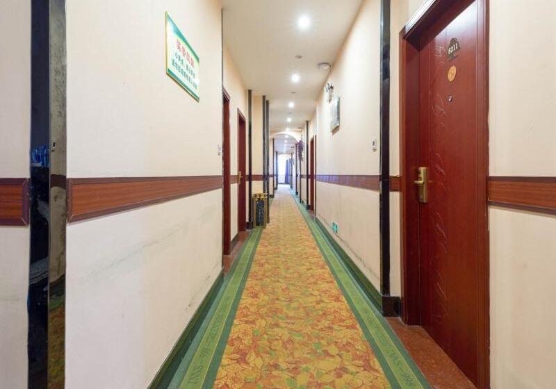 فندق Greentree Inn Jiangsu Zhenjiang Jurong New Bus Station Express