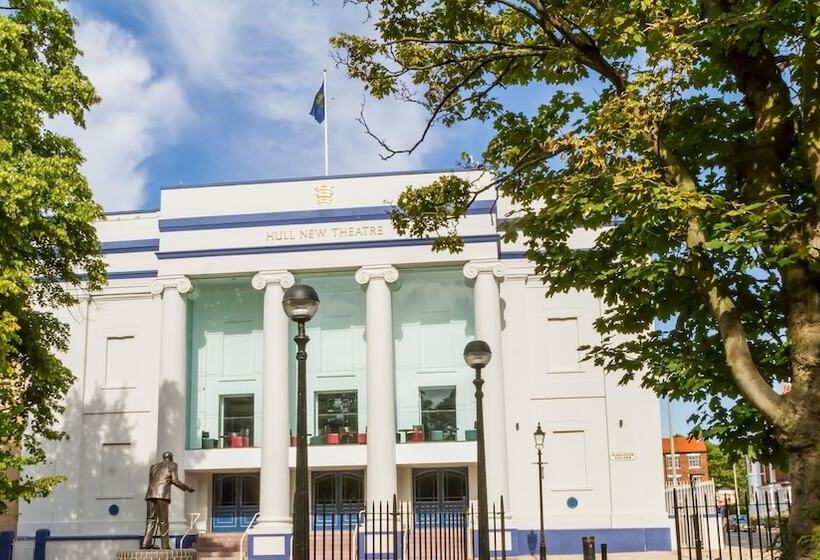 호텔 Kingston Theatre