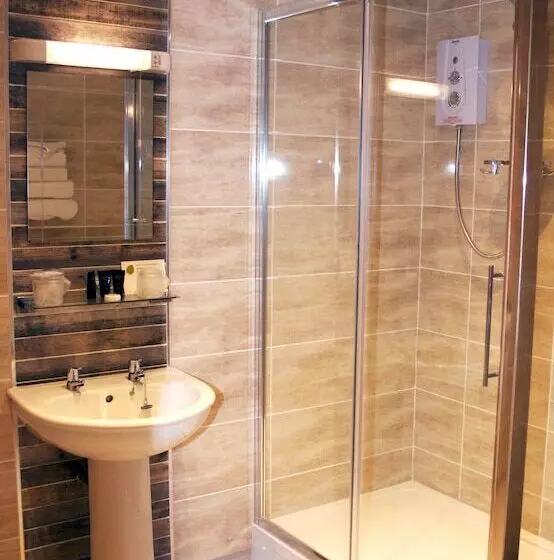 בית מלון כפרי Kingston Theatre