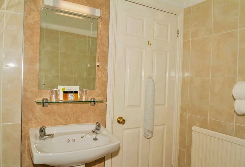 호텔 Kingston Theatre