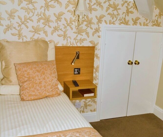 호텔 Kingston Theatre