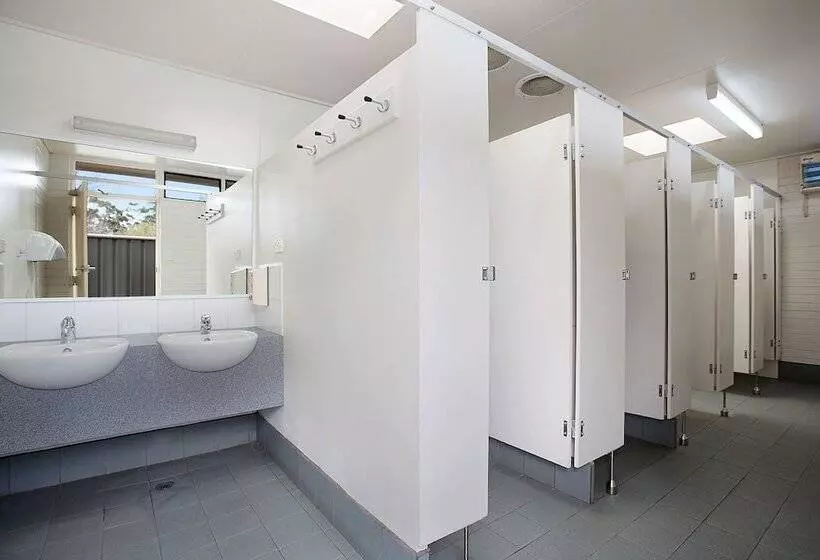 Hotel Lake Hamilton Motor Village And Caravan Park