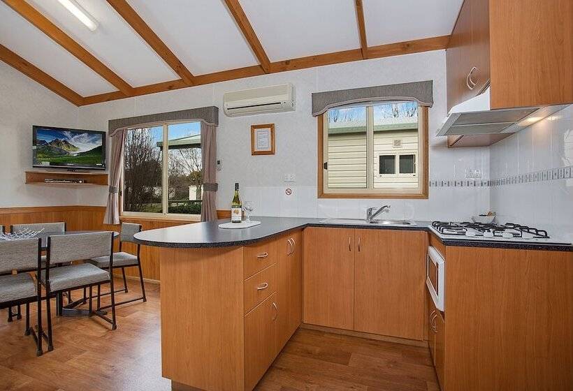 فندق Lake Hamilton Motor Village And Caravan Park