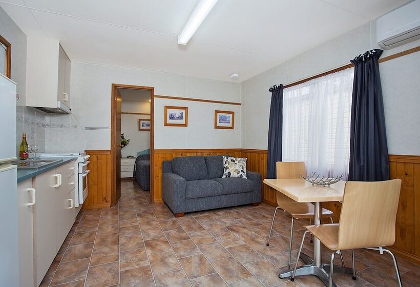 فندق Lake Hamilton Motor Village And Caravan Park