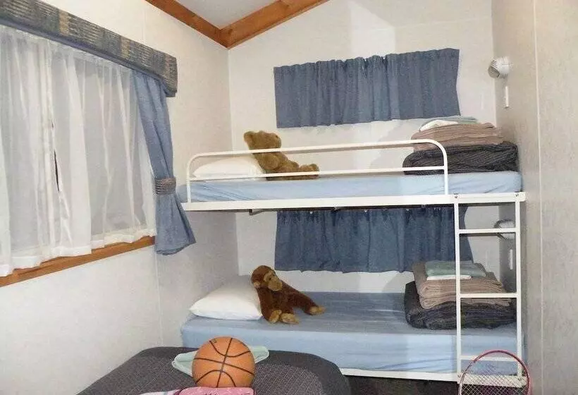 Hotel Lake Hamilton Motor Village And Caravan Park