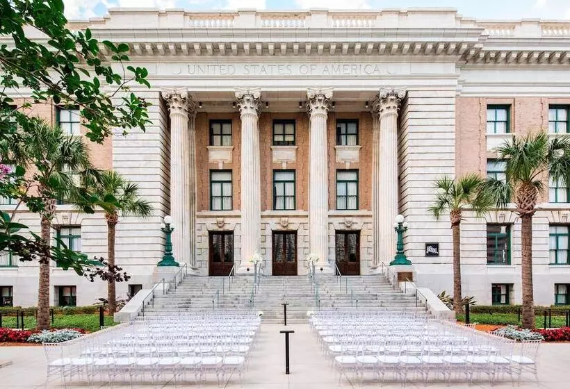 Hotel Le Méridien Tampa, The Courthouse