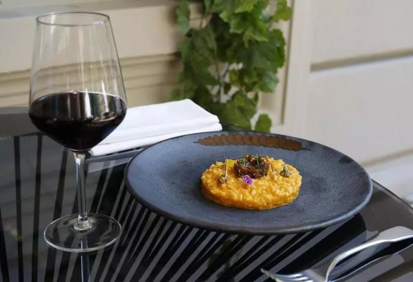 Отель Palazzo Belvedere