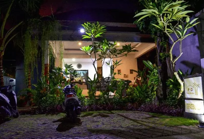 בית מלון כפרי Palm Garden Bali