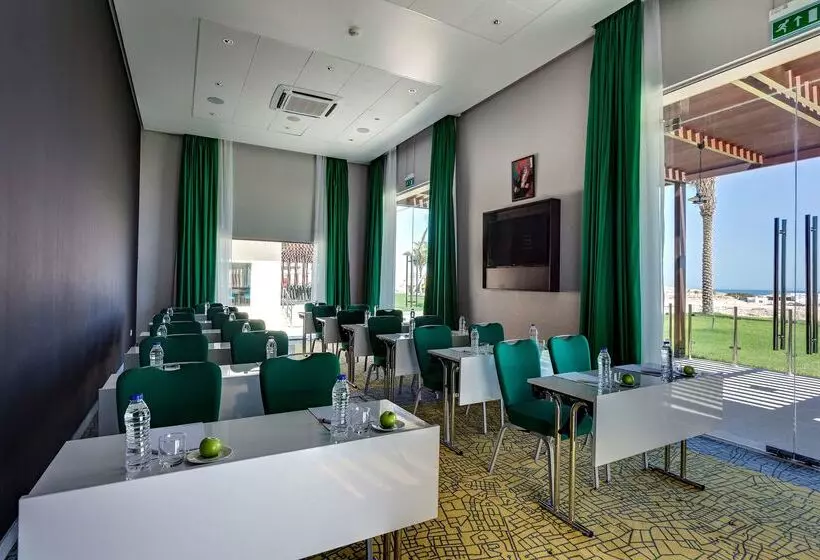 Park Inn By Radisson Hotel And Residence Duqm