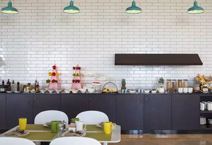 Park Inn By Radisson Hotel And Residence Duqm