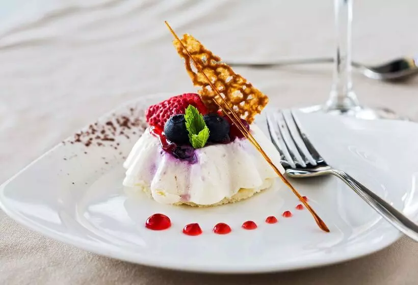 Park Inn By Radisson Hotel And Residence Duqm