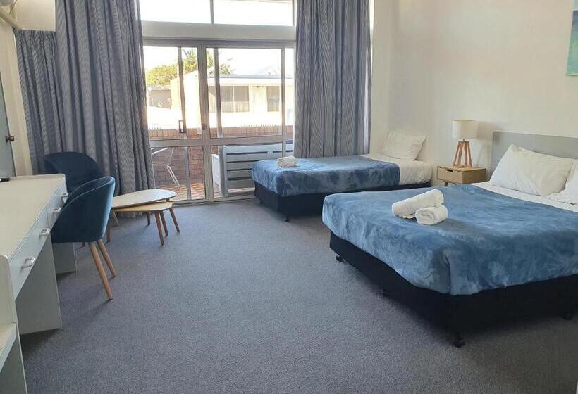 Hotel Seabreeze Beach