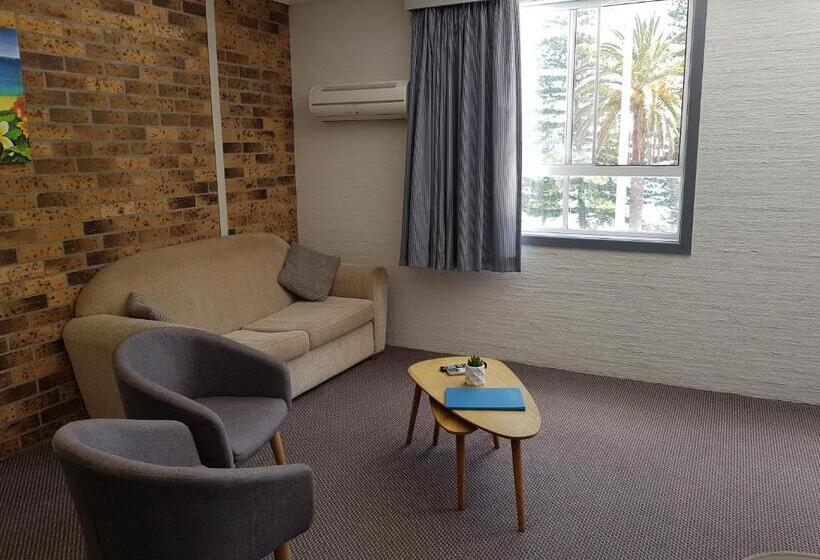 Hotel Seabreeze Beach