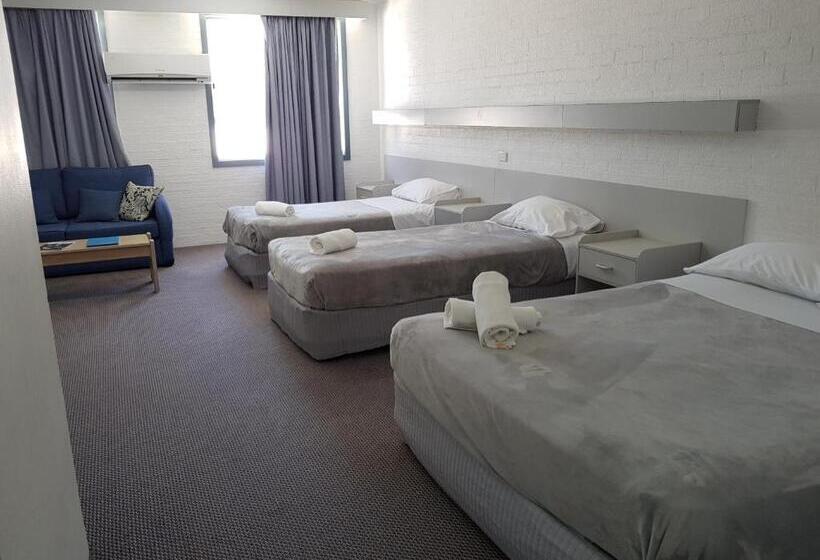 Hotel Seabreeze Beach