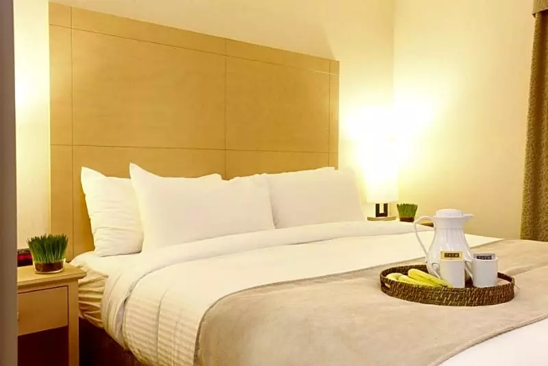 Отель Vegreville Suites