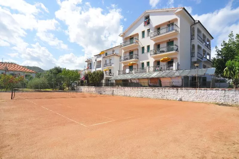 Il Borgo Degli Ulivi Resort